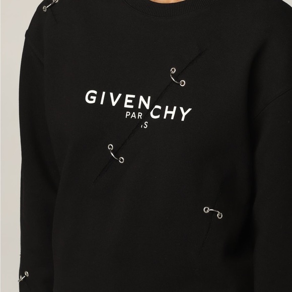Givenchy
Men's Trompe L'oeil Ring Sweatshirt - Picture 4 of 7